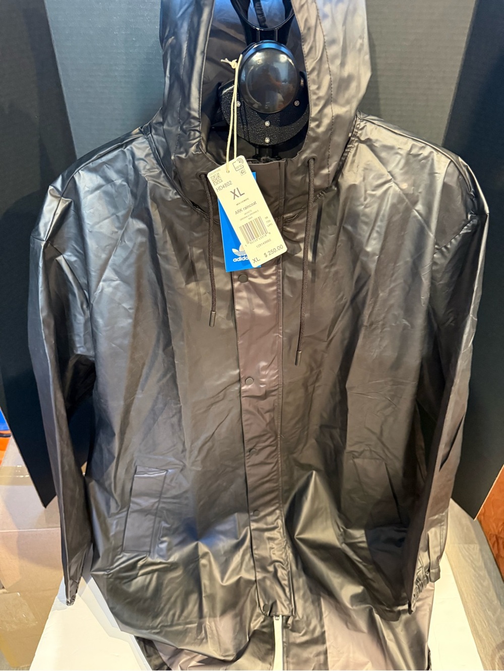 adidas Black Men’s Hooded Raincoat Waterproof Shell XL ($100 Off)!!